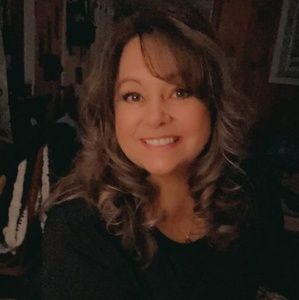 Meet your Posher, Julie